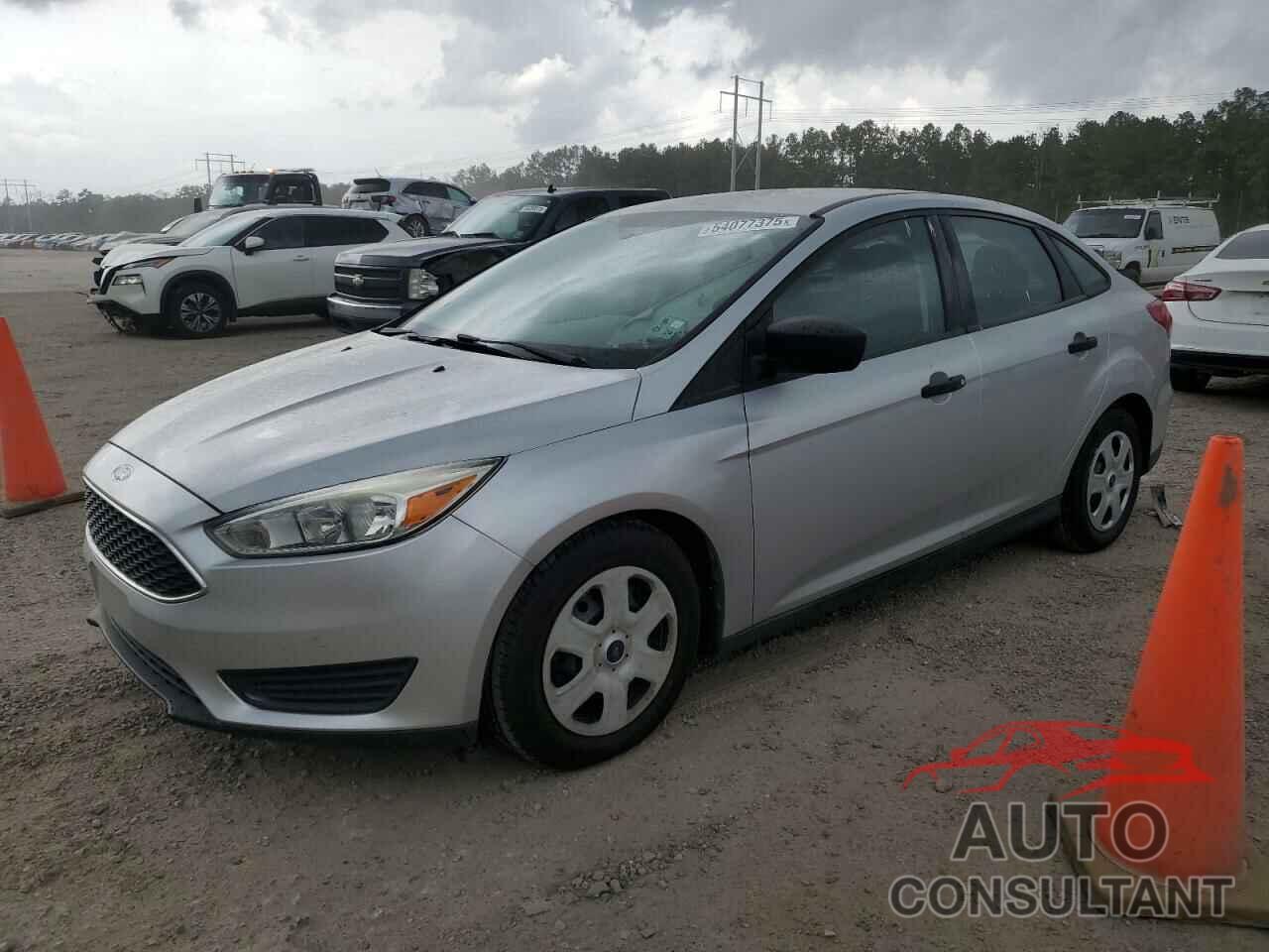 FORD FOCUS 2018 - 1FADP3E29JL308153