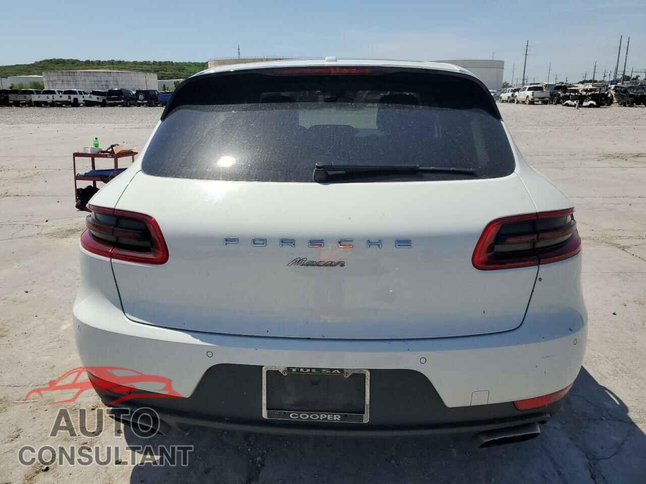 PORSCHE MACAN 2017 - WP1AA2A58HLB07572