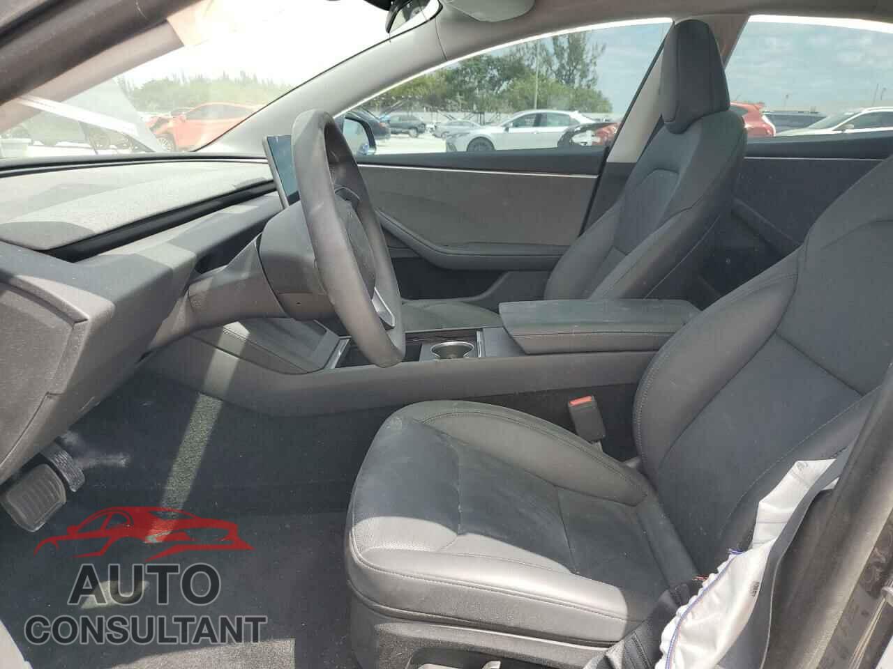 TESLA MODEL 3 2024 - 5YJ3E1EA8RF749228
