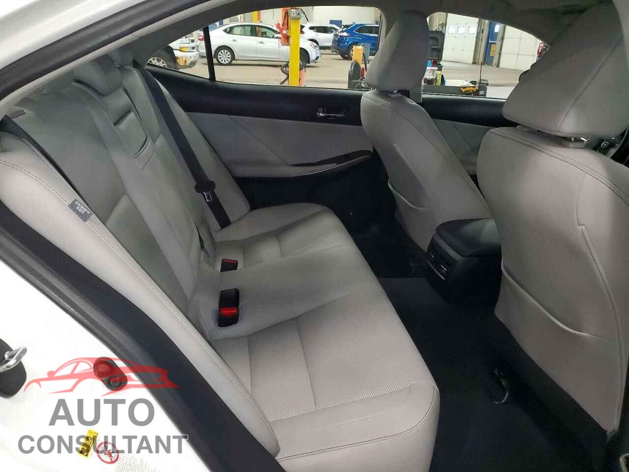LEXUS IS 2015 - JTHCF1D23F5022534