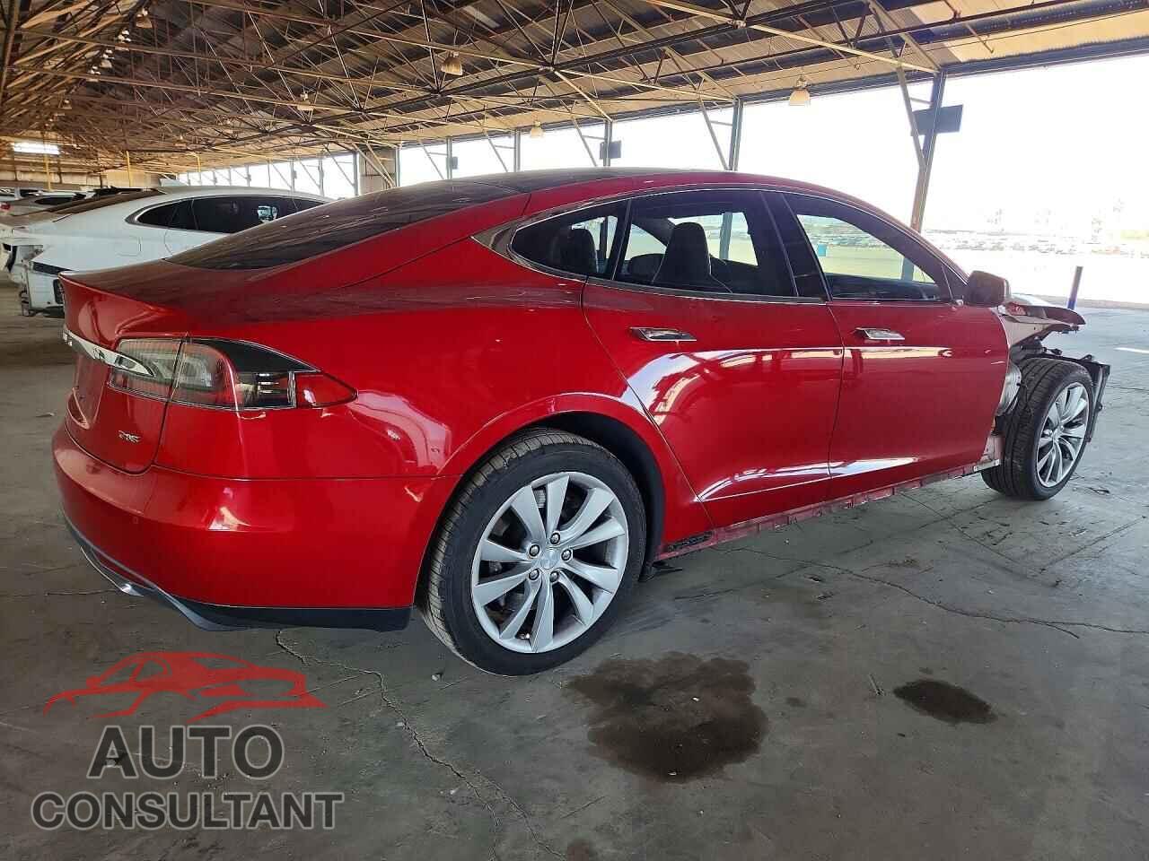 TESLA MODEL S 2013 - 5YJSA1CP5DFP20082