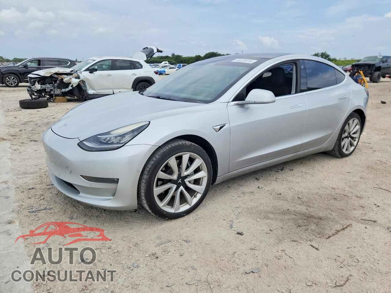 TESLA MODEL 3 2018 - 5YJ3E1EA0JF009578