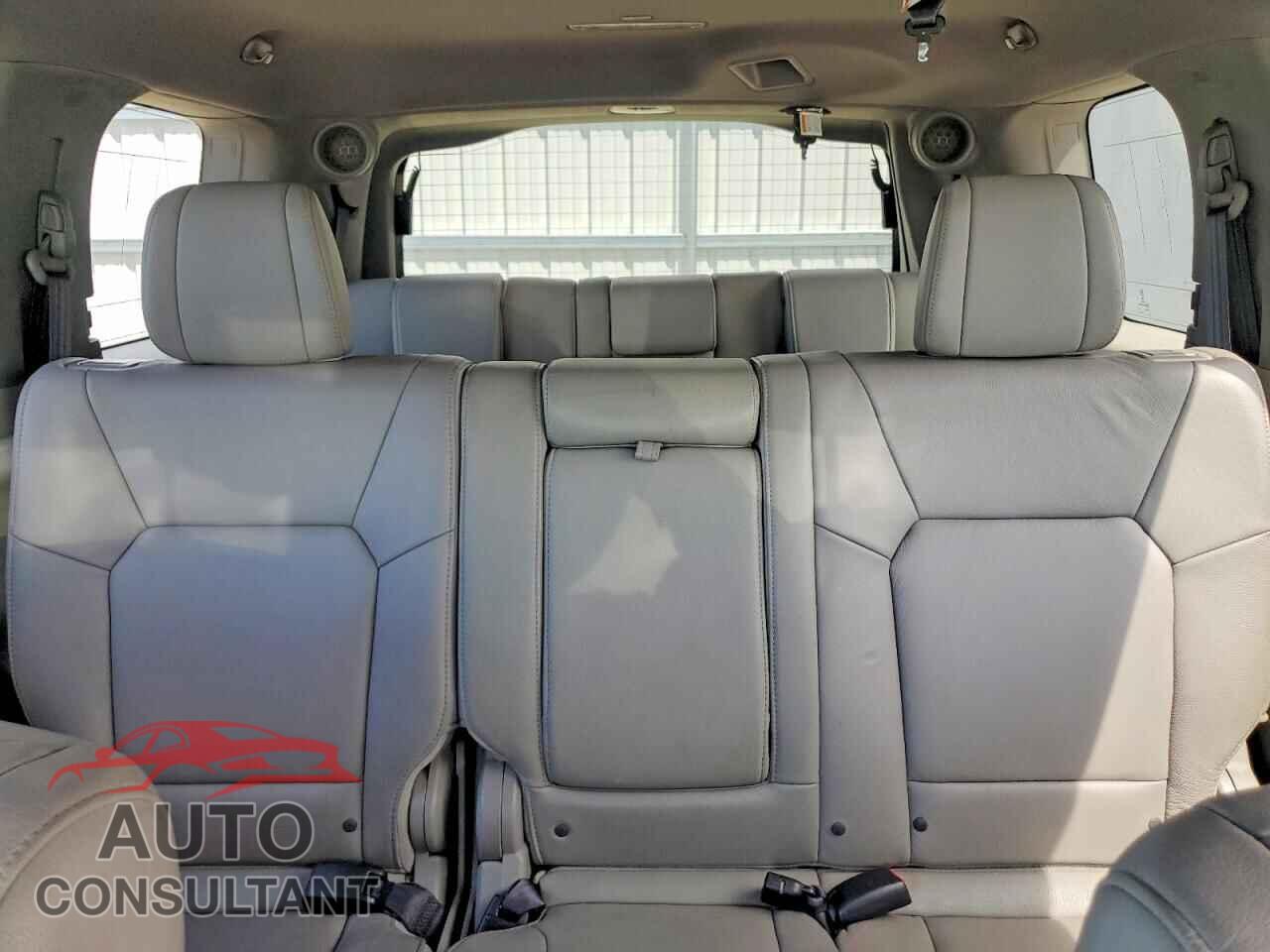 HONDA PILOT 2014 - 5FNYF4H9XEB006649