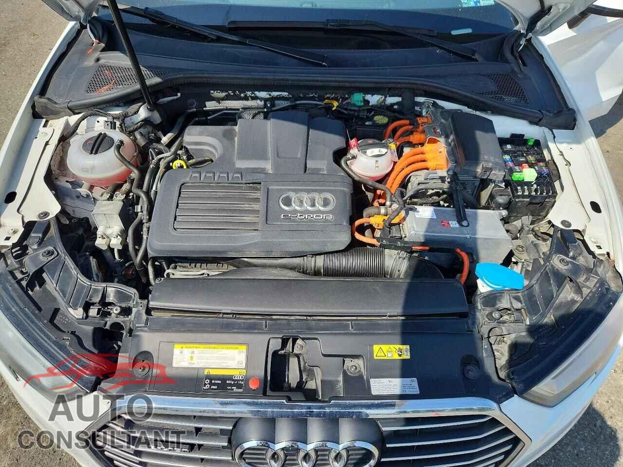 AUDI A3 2017 - WAUTPBFFXHA056045