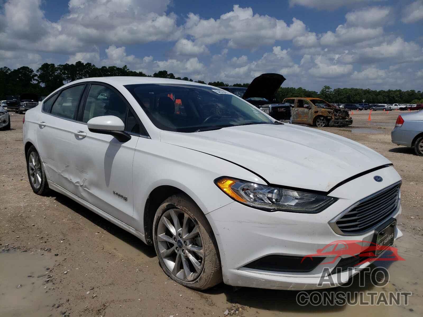 FORD FUSION 2017 - 3FA6P0LU4HR295464