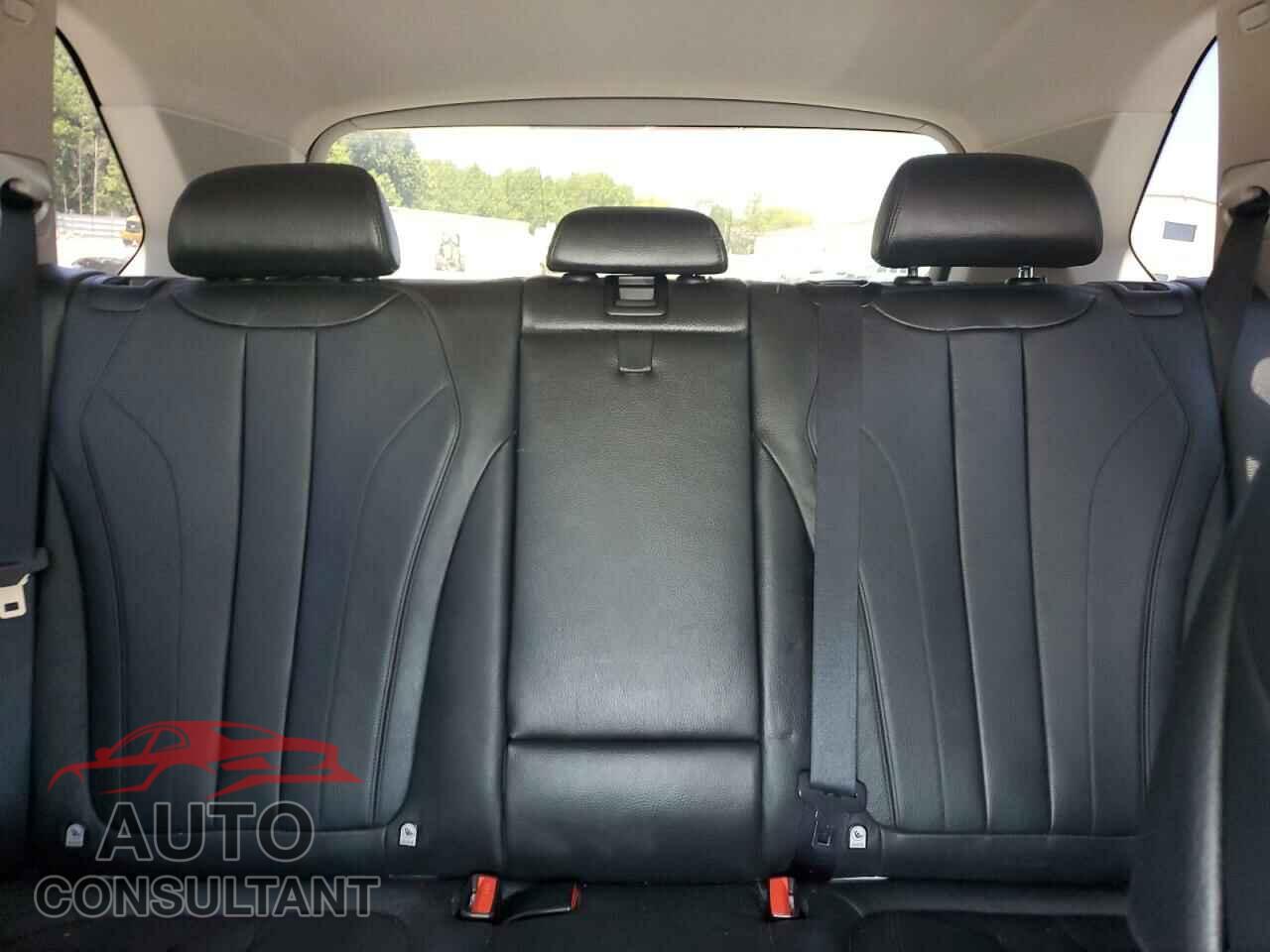 BMW X5 2015 - 5UXKR0C52F0P12247