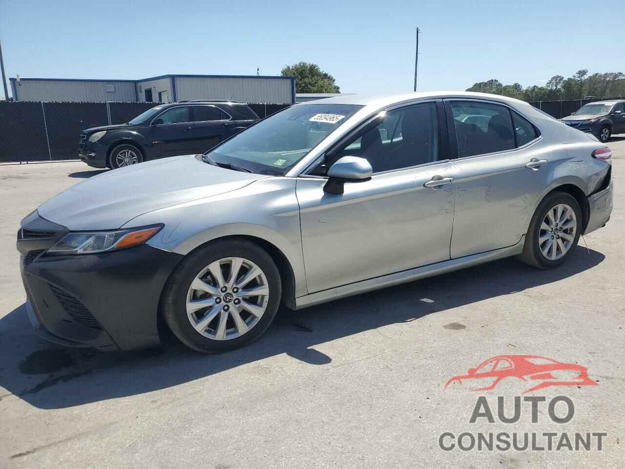 TOYOTA CAMRY 2018 - 4T1B11HK7JU052426