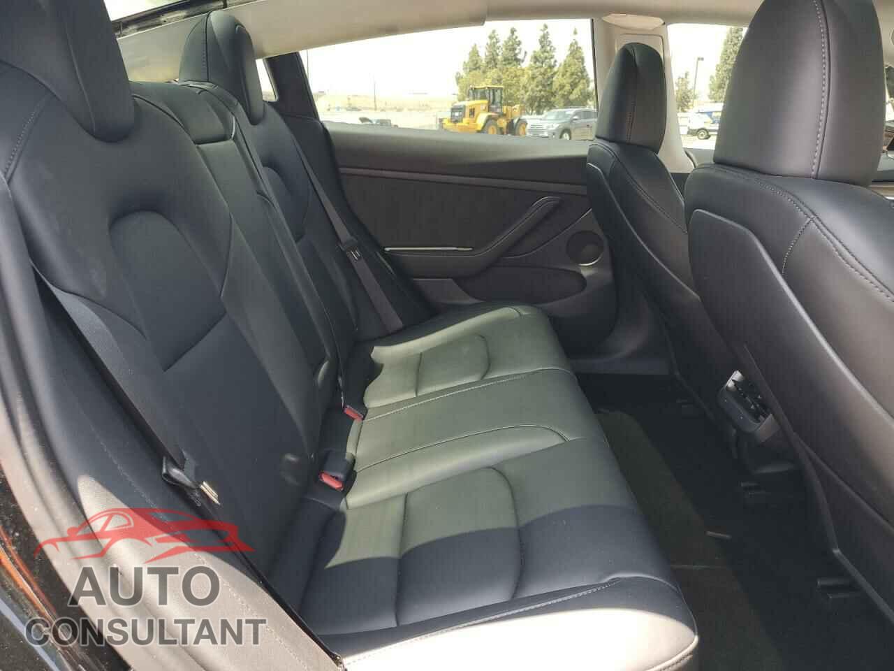 TESLA MODEL 3 2023 - 5YJ3E1EA8PF543713