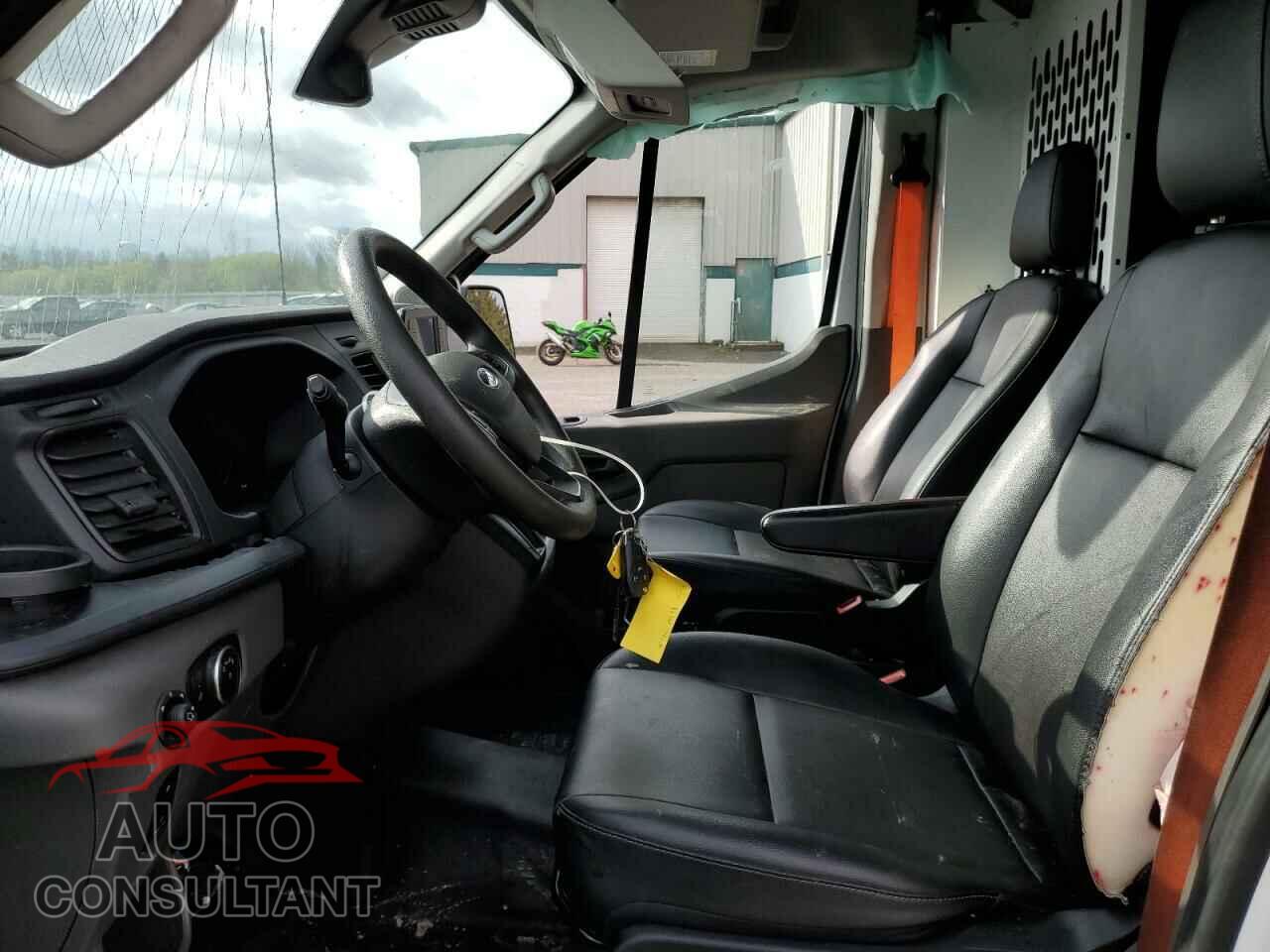 FORD TRANSIT 2022 - 1FTBR1X85NKA58035