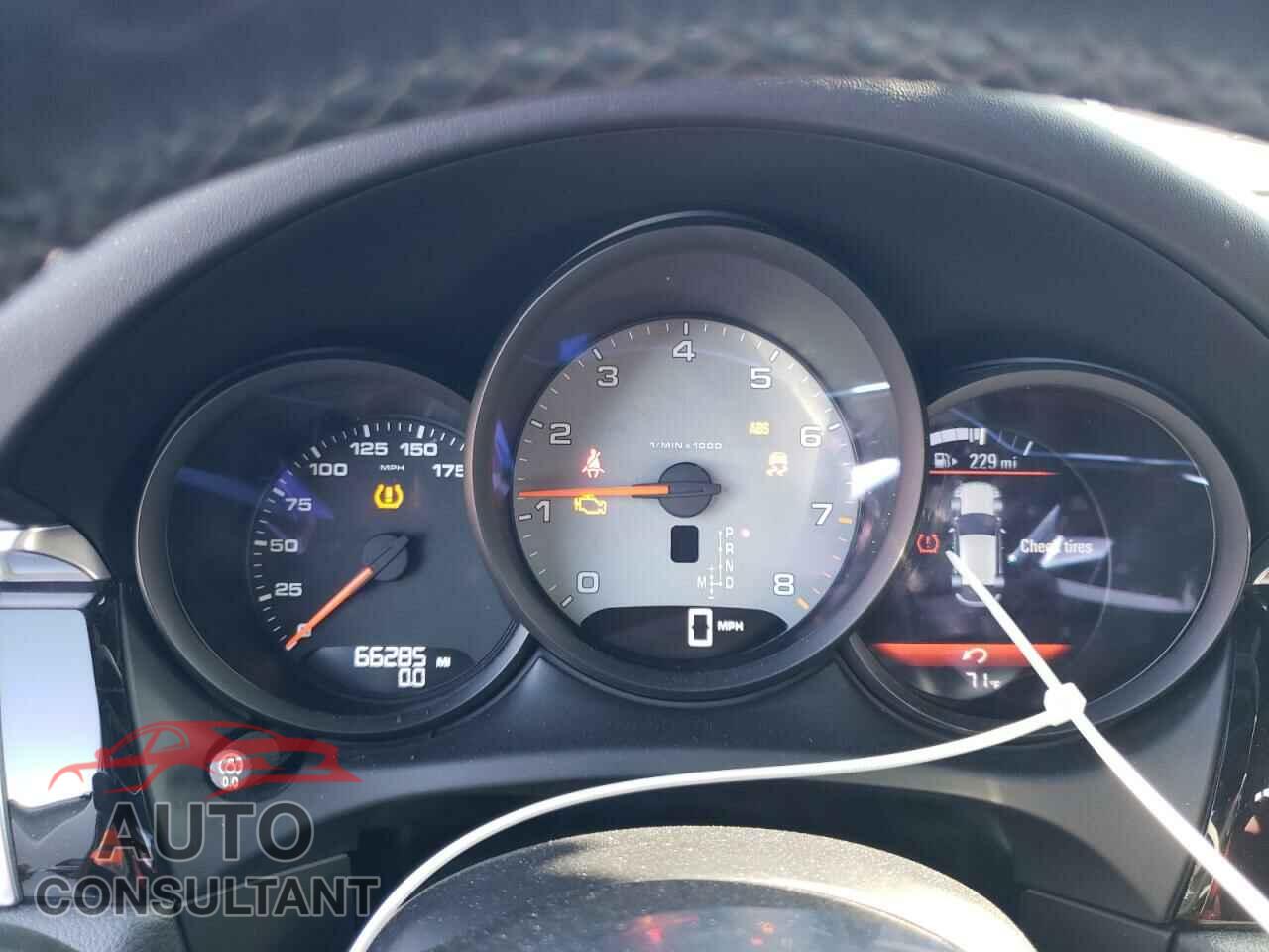 PORSCHE MACAN 2017 - WP1AB2A55HLB13973