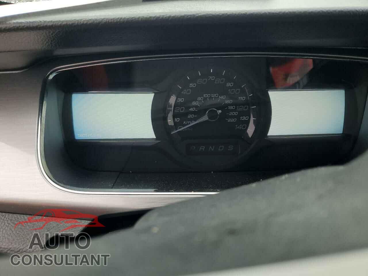 FORD TAURUS 2017 - 1FAHP2E88HG122445