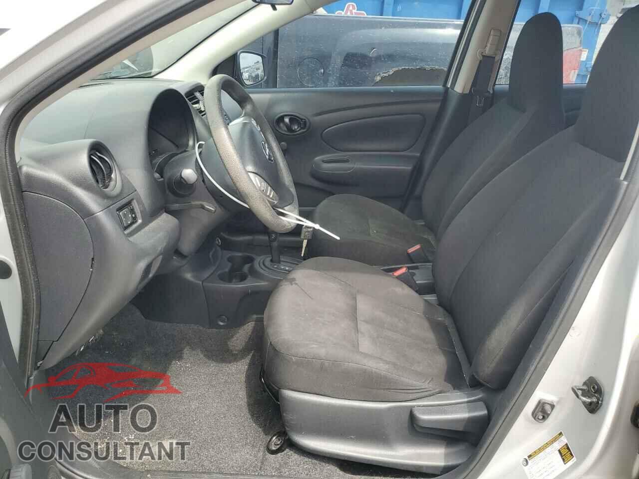NISSAN VERSA 2017 - 3N1CN7AP3HL891664