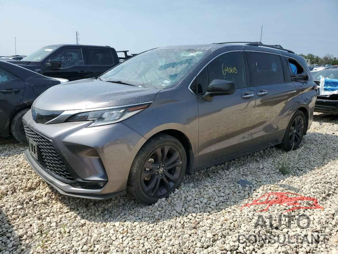 TOYOTA SIENNA 2022 - 5TDXRKEC9NS082947