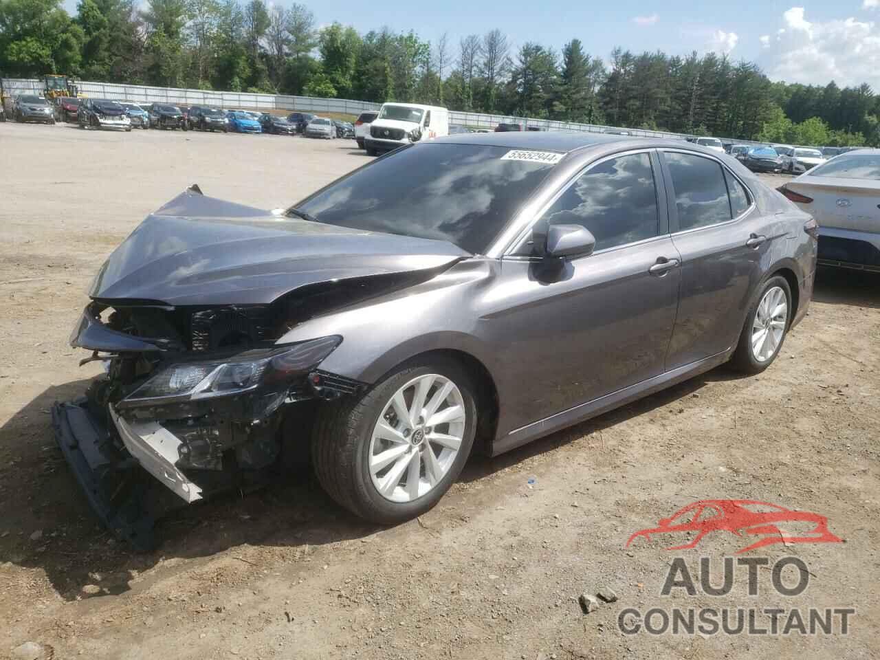 TOYOTA CAMRY 2022 - 4T1C11AK7NU645093