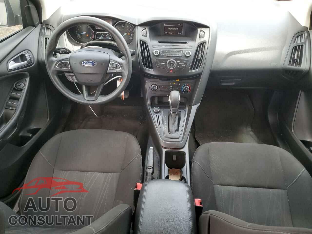 FORD FOCUS 2017 - 1FADP3F28HL299535