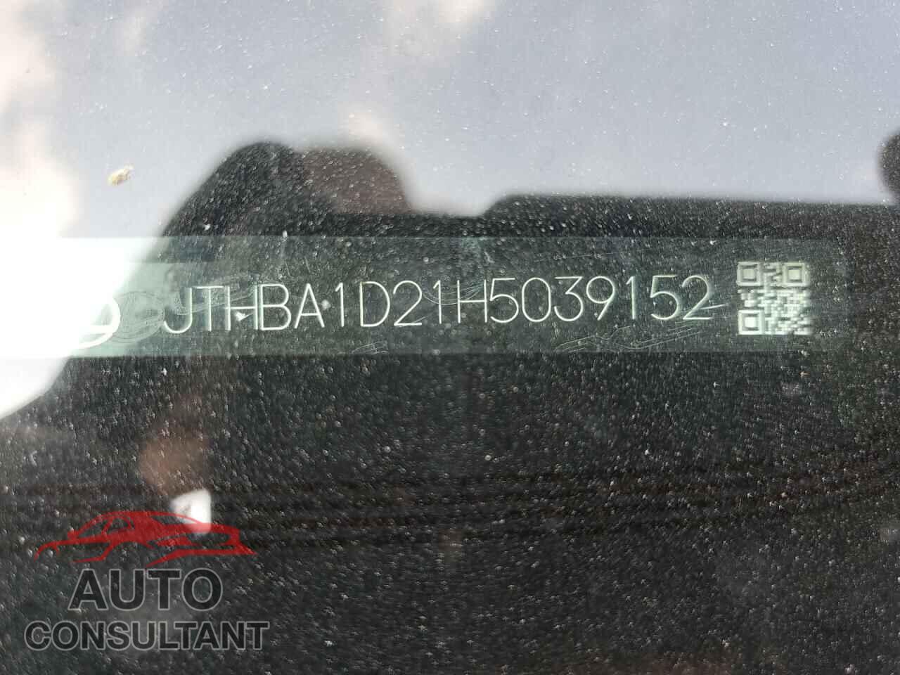LEXUS IS 2017 - JTHBA1D21H5039152