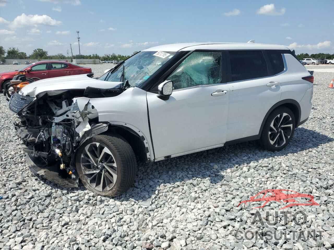 MITSUBISHI OUTLANDER 2023 - JA4J3UA82PZ052009