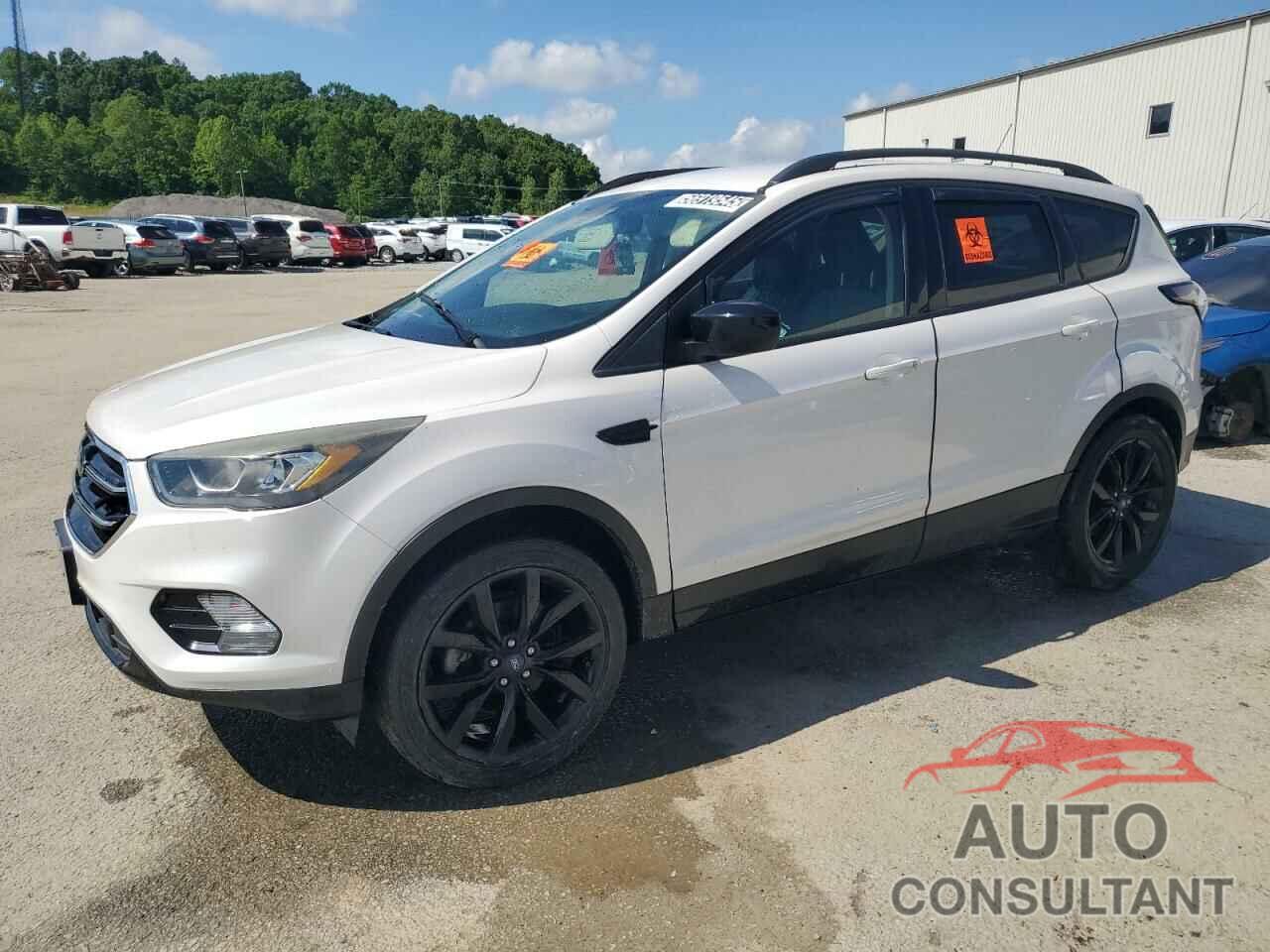 FORD ESCAPE 2018 - 1FMCU0GD8JUD22000