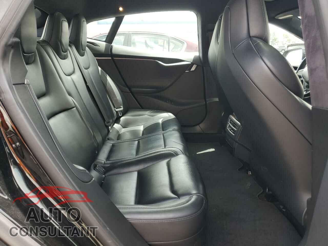 TESLA MODEL S 2018 - 5YJSA1E21JF285381