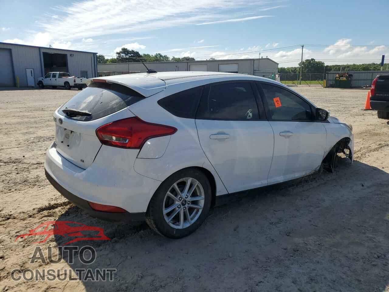 FORD FOCUS 2017 - 1FADP3K22HL294207