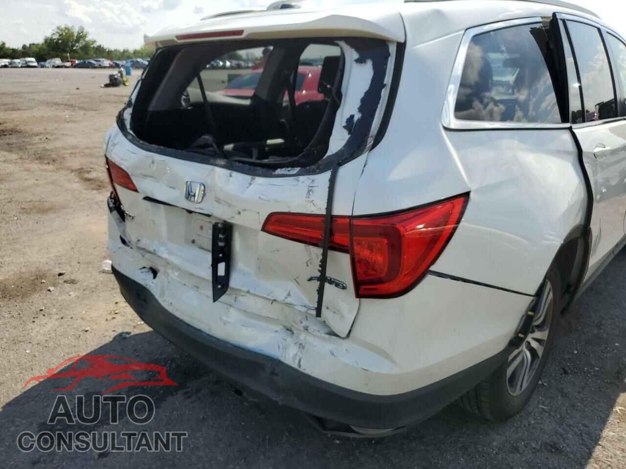 HONDA PILOT 2018 - 5FNYF6H61JB016367