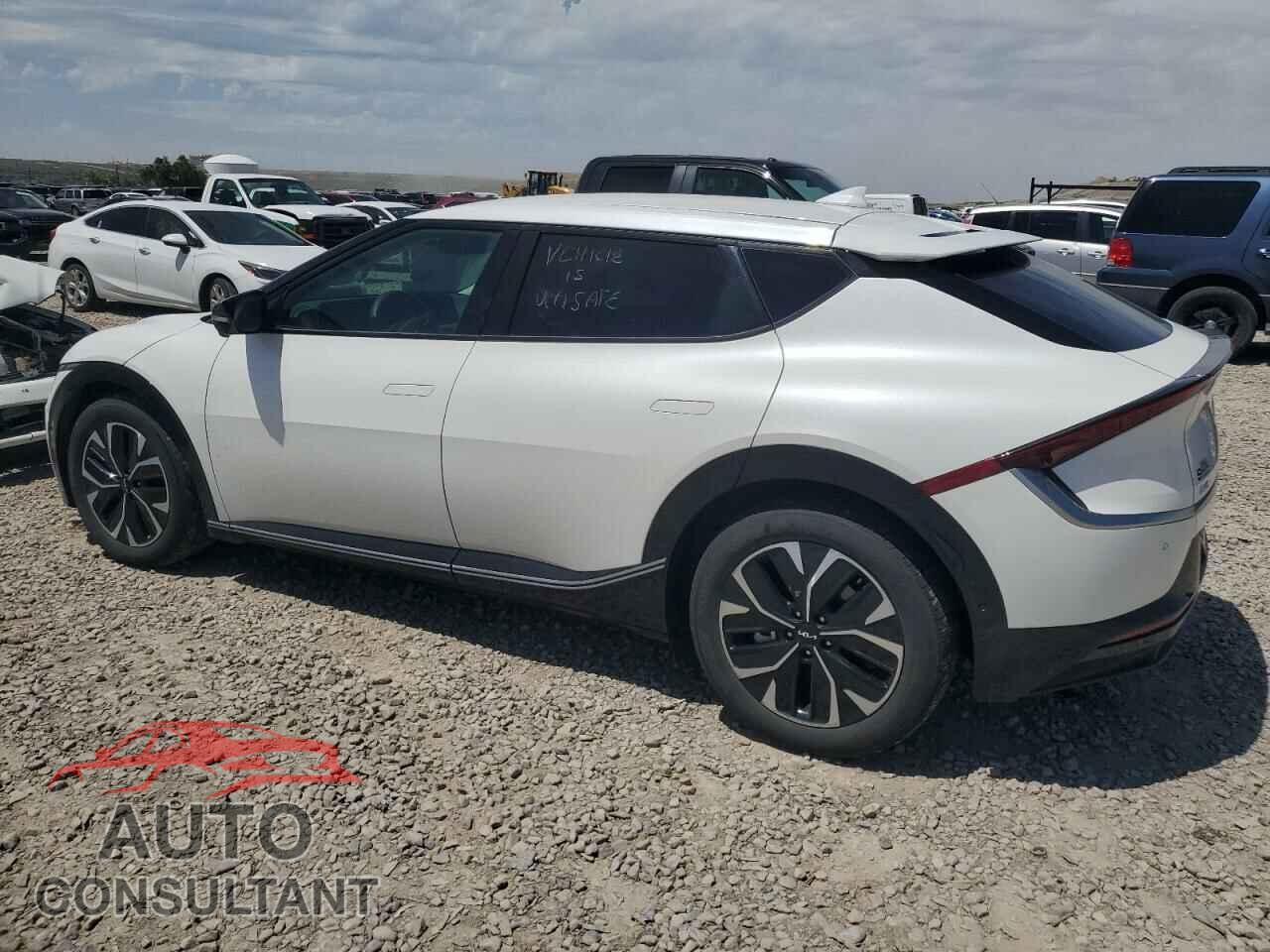 KIA EV6 LIGHT 2022 - KNDC3DLC7N5060949