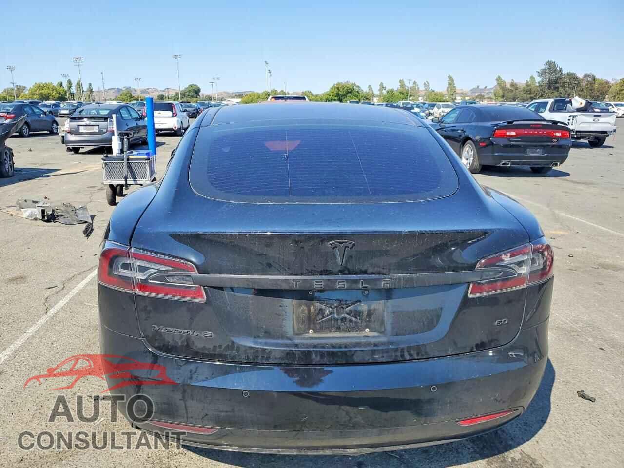 TESLA MODEL S 2016 - 5YJSA1E17GF160028