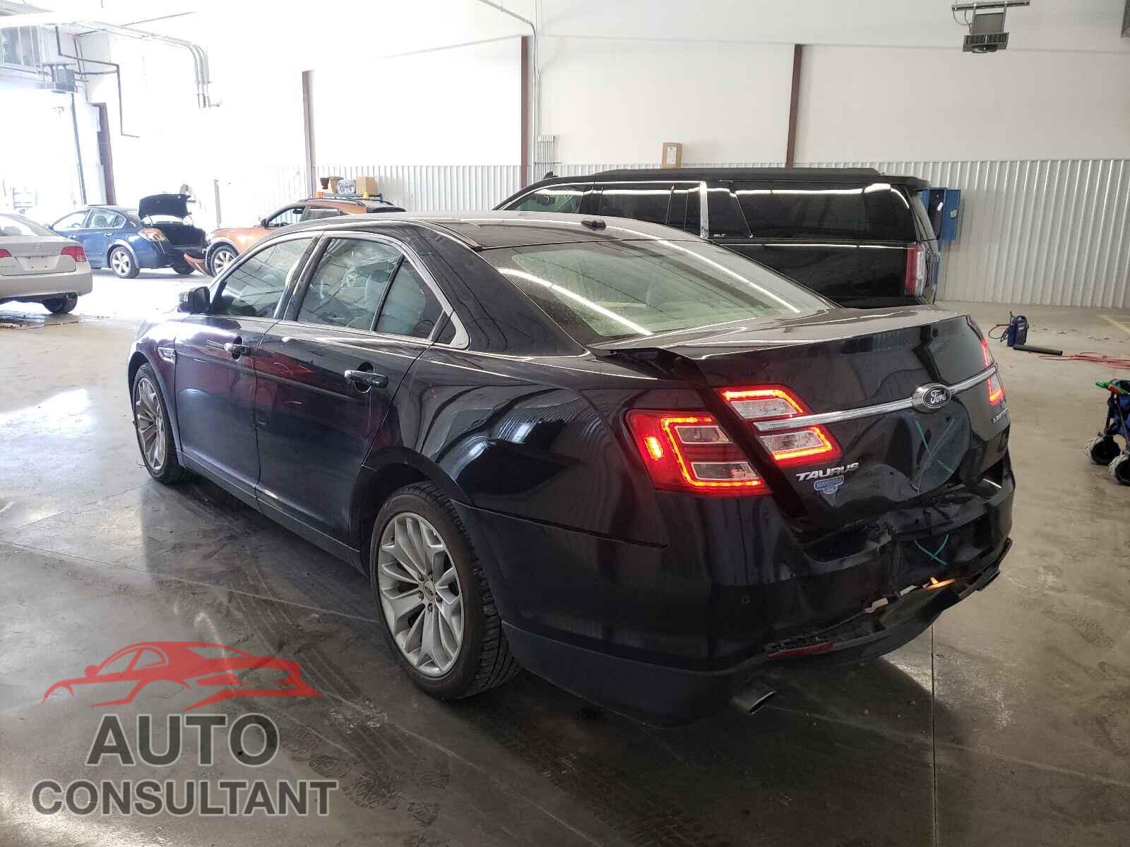 FORD TAURUS 2017 - 1FAHP2F82HG111701