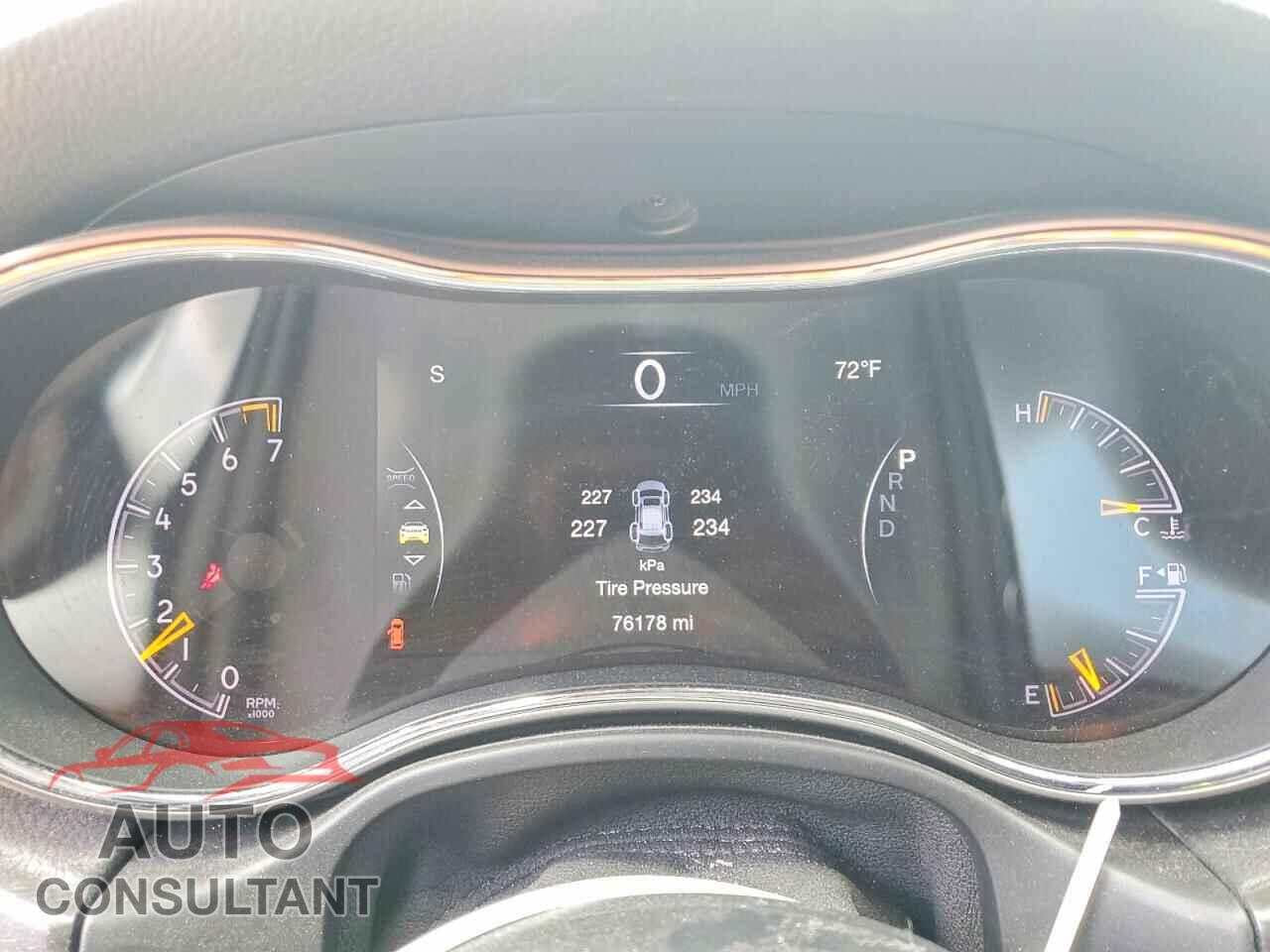 JEEP CHEROKEE 2017 - 1C4RJFAG2HC938529