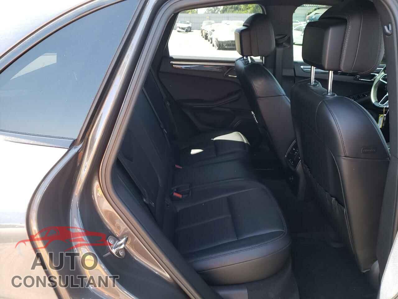 PORSCHE MACAN 2016 - WP1AB2A53GLB52429