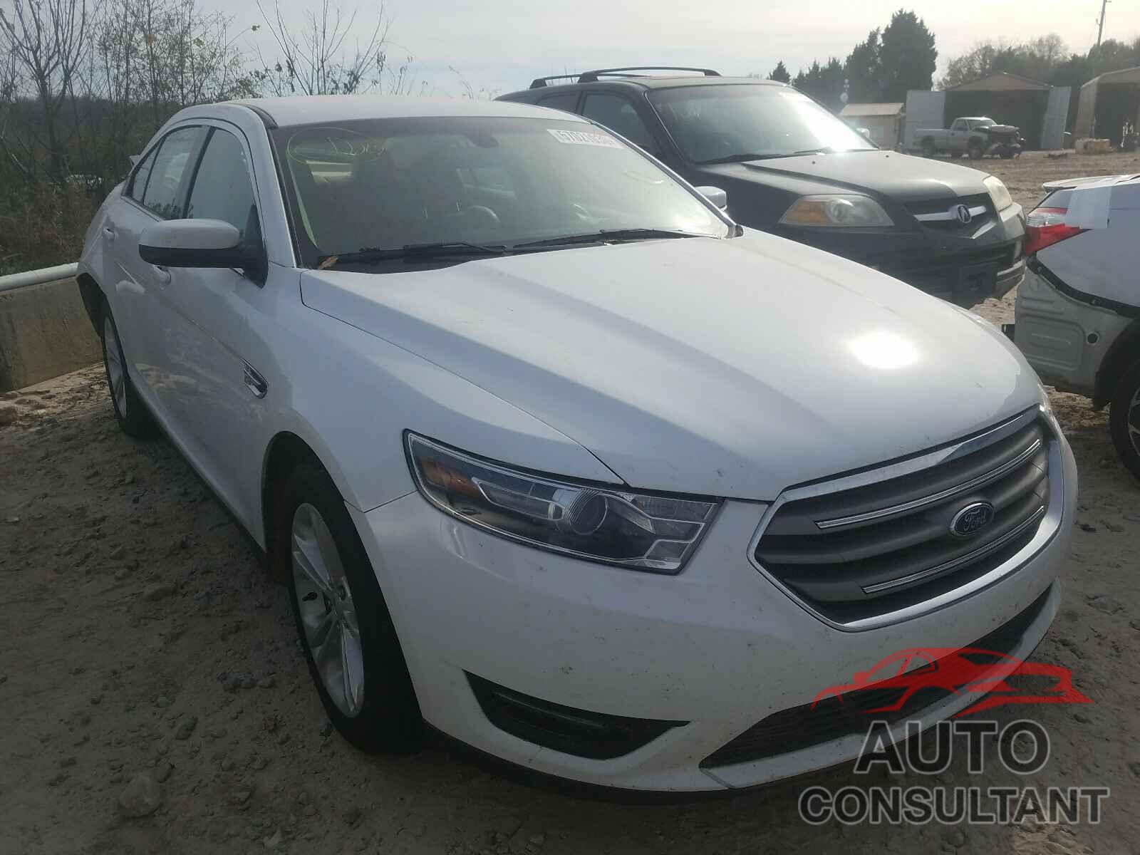 FORD TAURUS 2018 - 1FAHP2E84JG136719