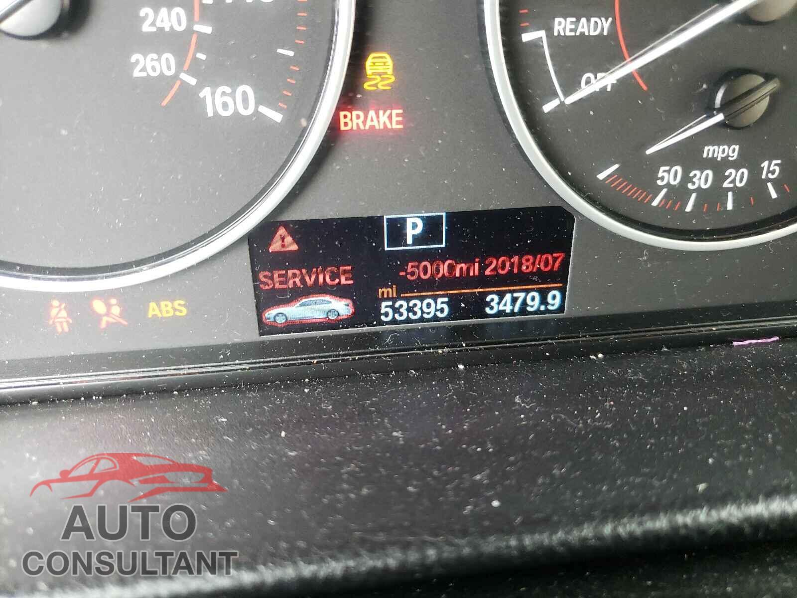 BMW 3 SERIES 2016 - WBA8E9G55GNU28697
