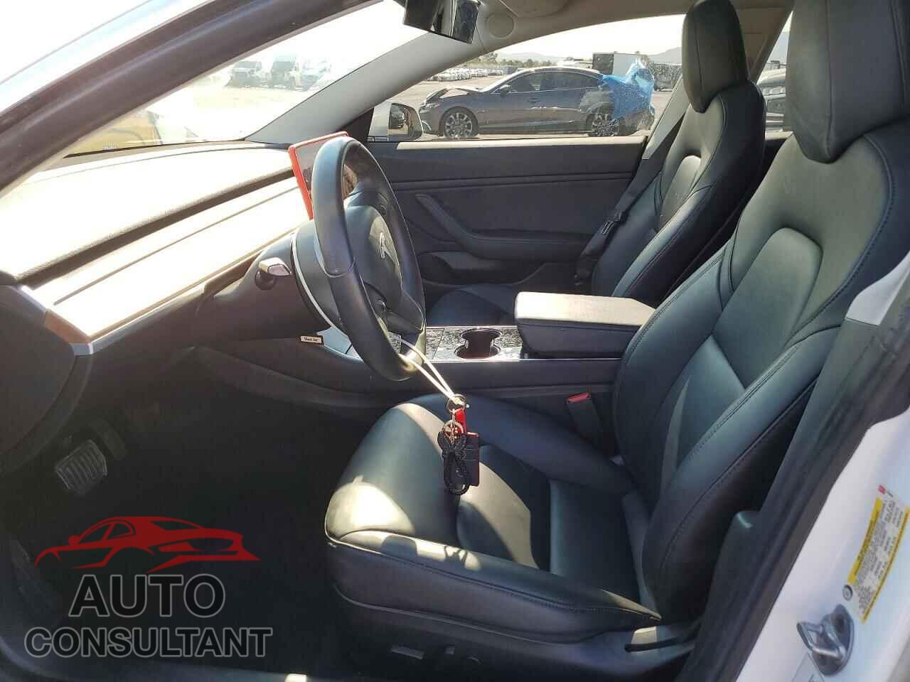 TESLA MODEL 3 2019 - 5YJ3E1EA3KF326384