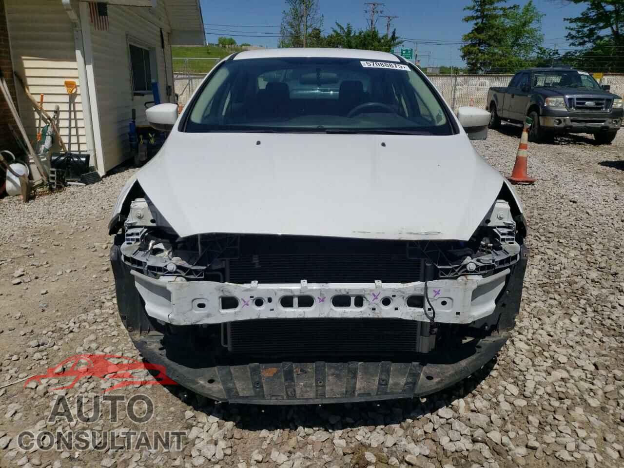 FORD FOCUS 2018 - 1FADP3F25JL225169