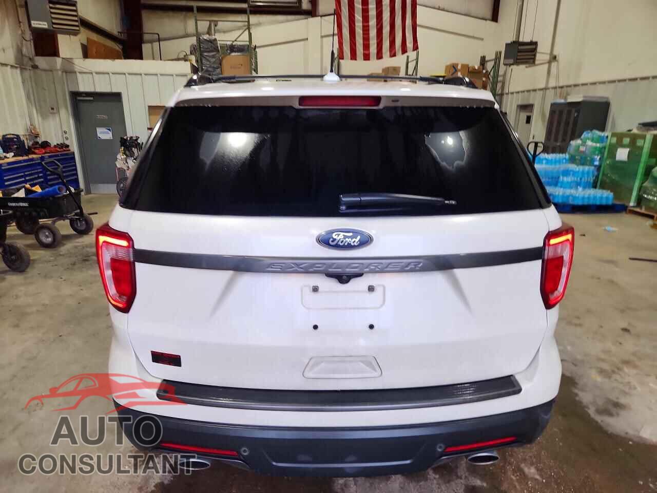 FORD EXPLORER 2018 - 1FM5K7D84JGB07145