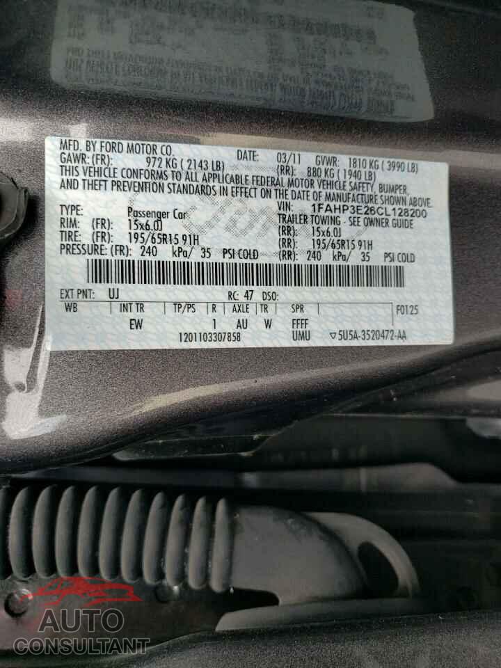 FORD FOCUS 2012 - 1FAHP3E26CL128200