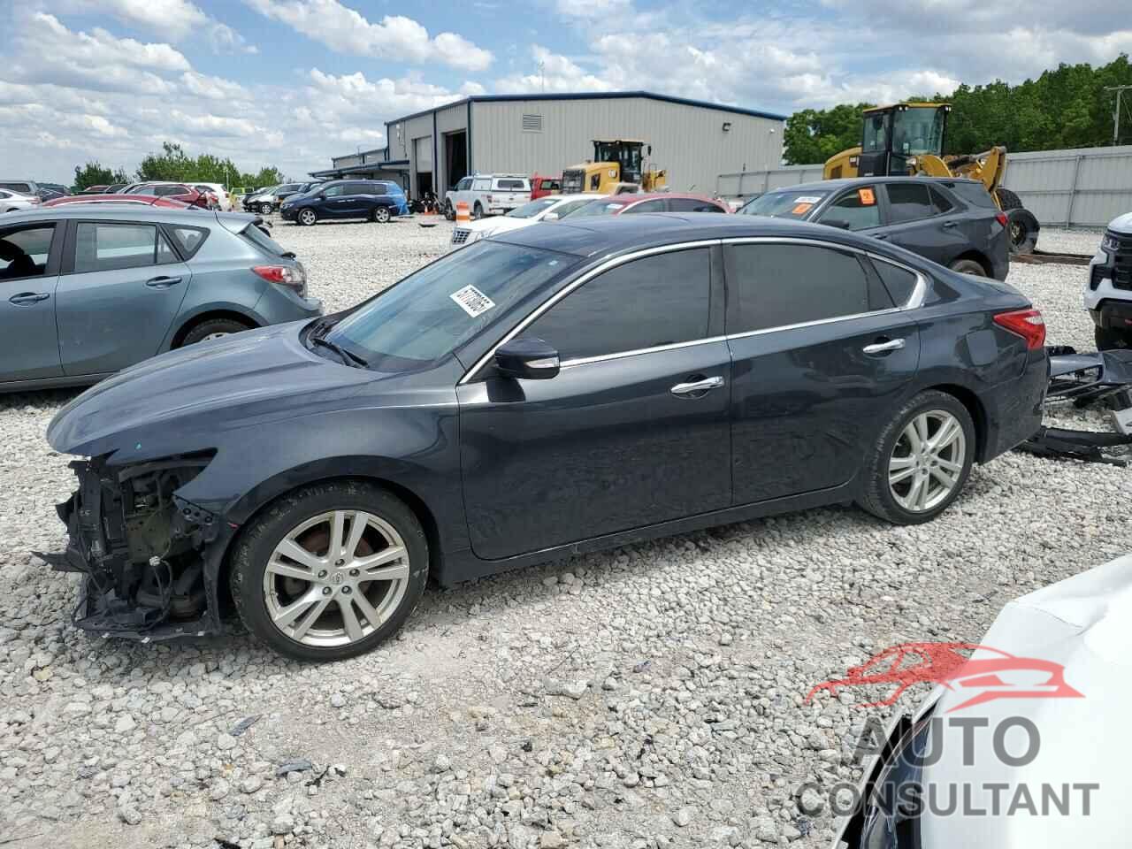 NISSAN ALTIMA 2017 - 1N4BL3AP5HC120843