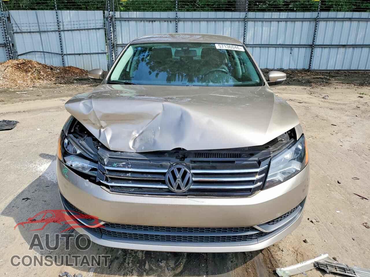 VOLKSWAGEN PASSAT 2015 - 1VWAT7A35FC077741