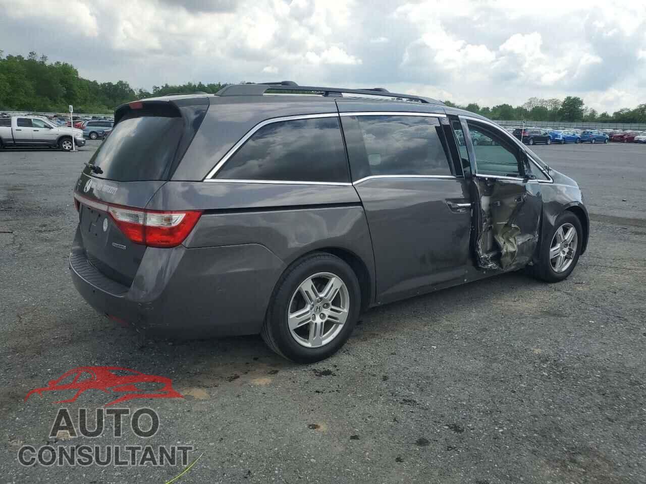 HONDA ODYSSEY 2013 - 5FNRL5H92DB045656