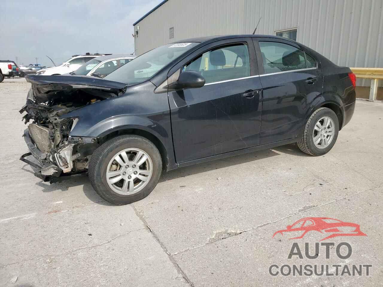 CHEVROLET SONIC 2014 - 1G1JC5SH1E4156262