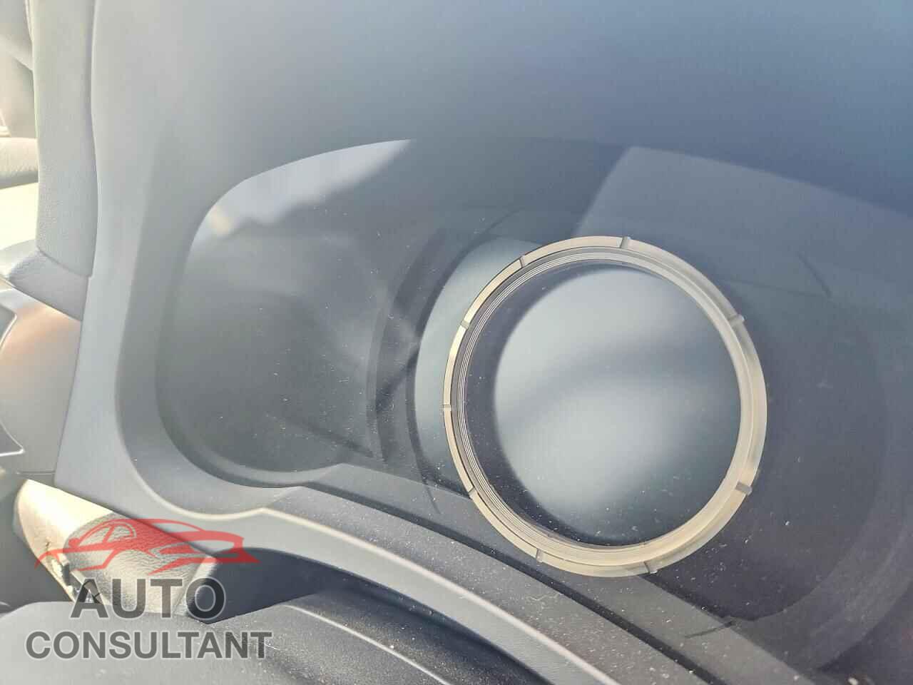 LEXUS IS 2019 - JTHBA1D22K5098427