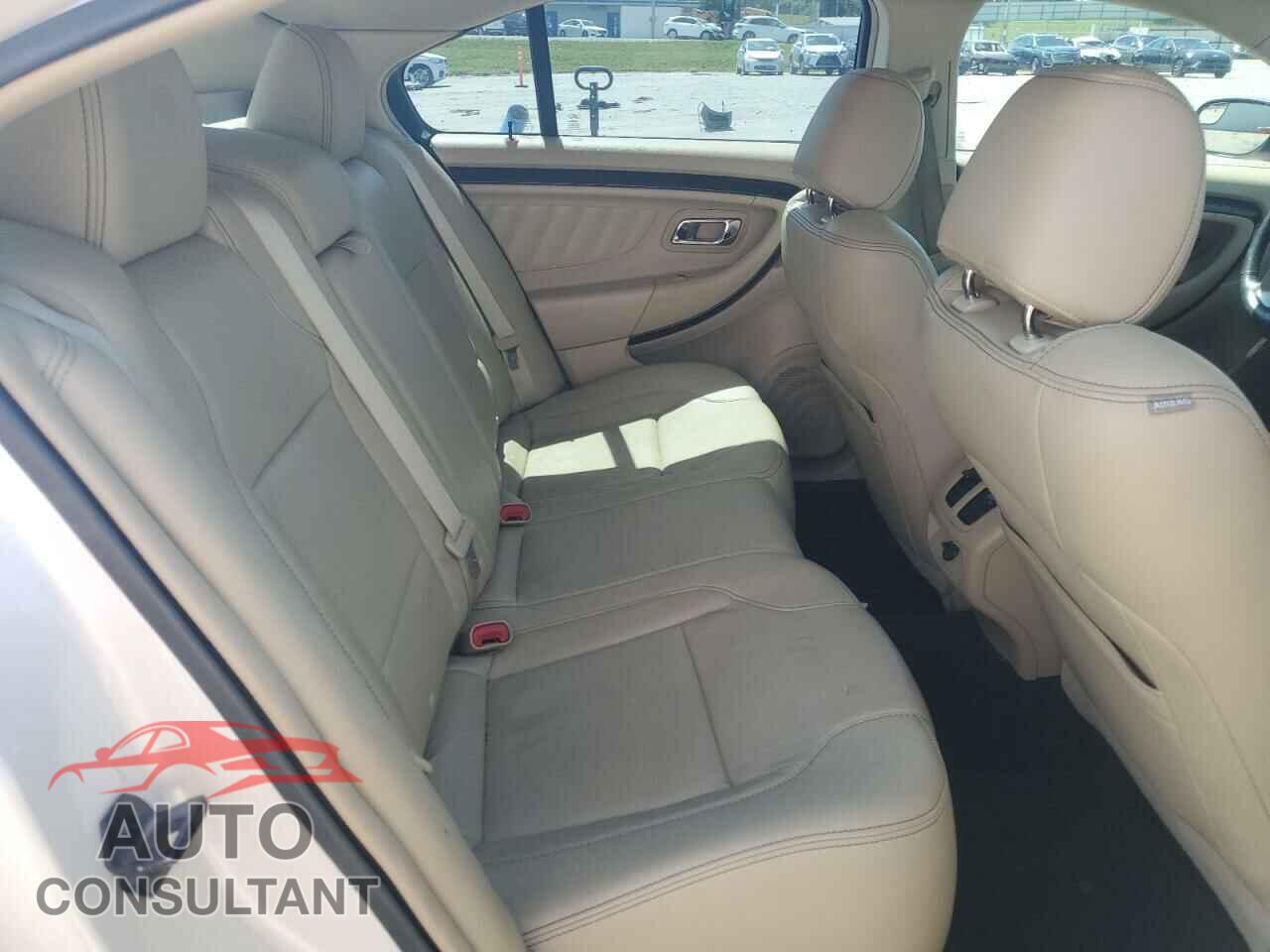 FORD TAURUS 2016 - 1FAHP2F82GG105816