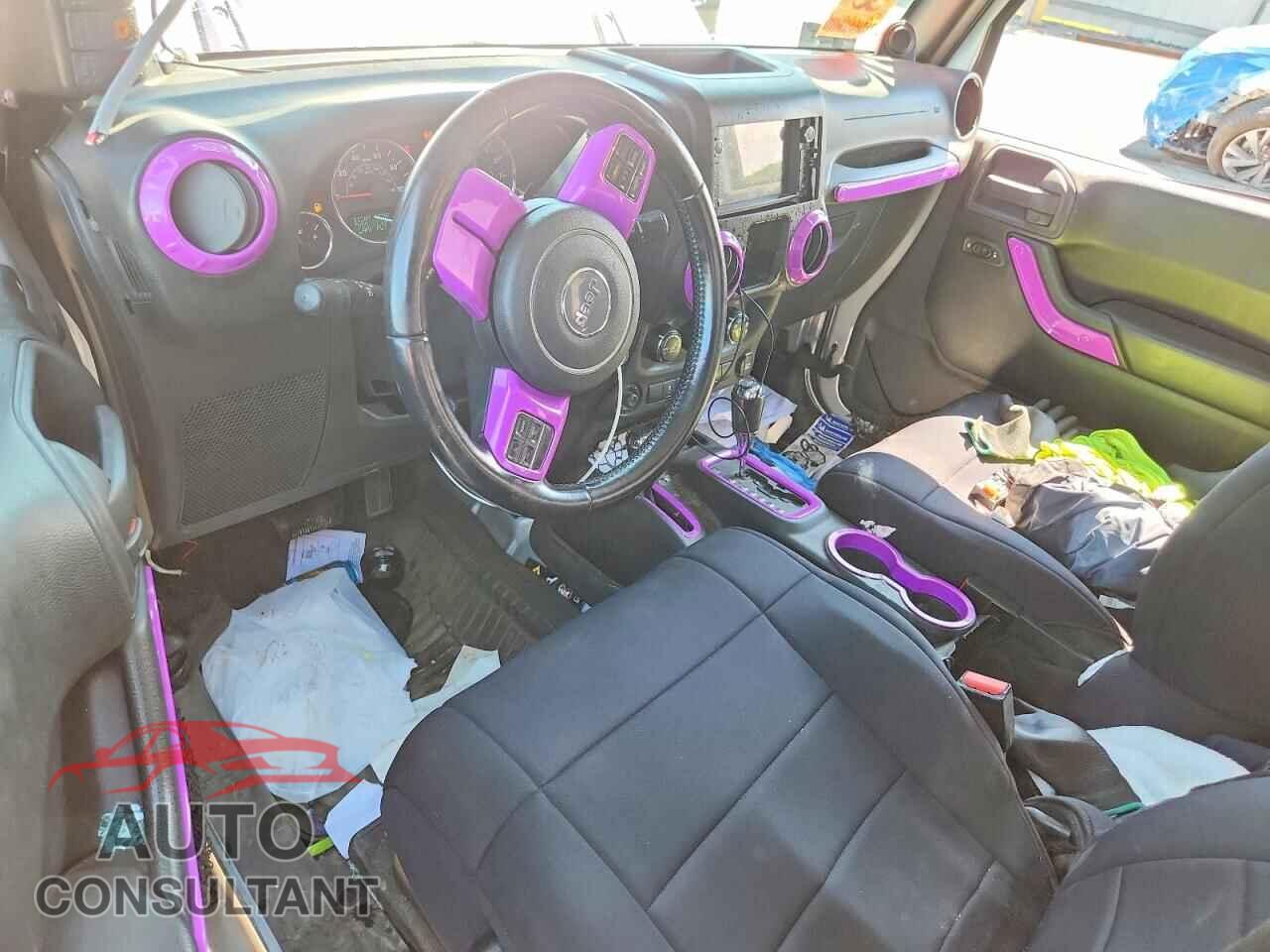 JEEP WRANGLER 2011 - 1J4AA5D12BL524084