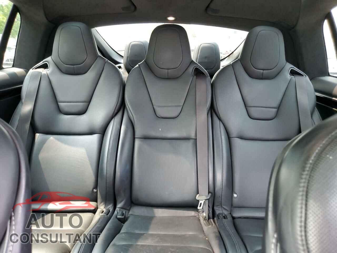 TESLA MODEL X 2016 - 5YJXCAE2XGF007359