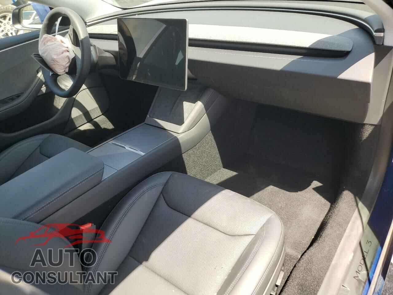 TESLA MODEL 3 2025 - 5YJ3E1EA0SF988326