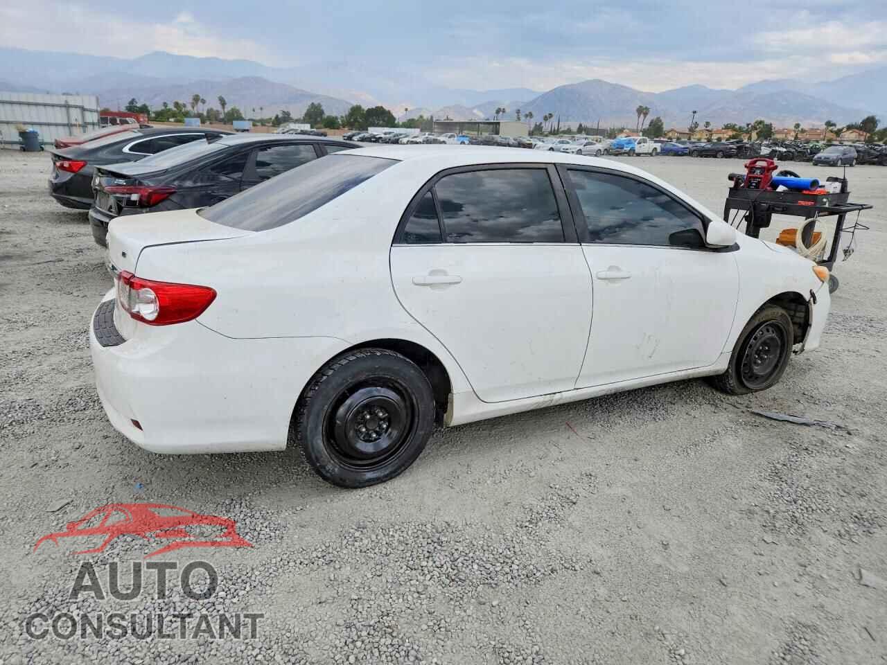 TOYOTA COROLLA 2013 - 5YFBU4EE5DP180290
