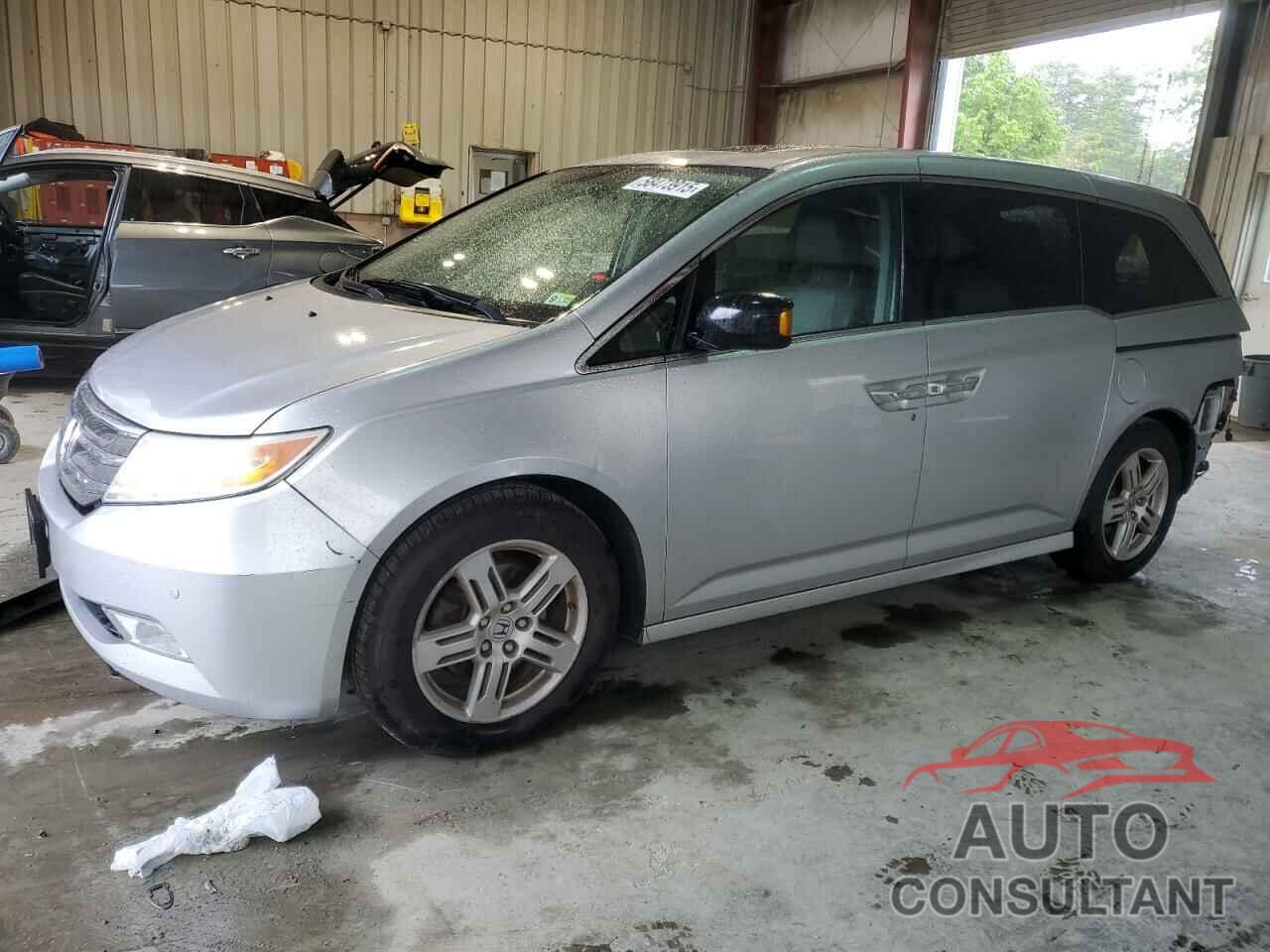 HONDA ODYSSEY 2013 - 5FNRL5H92DB064840