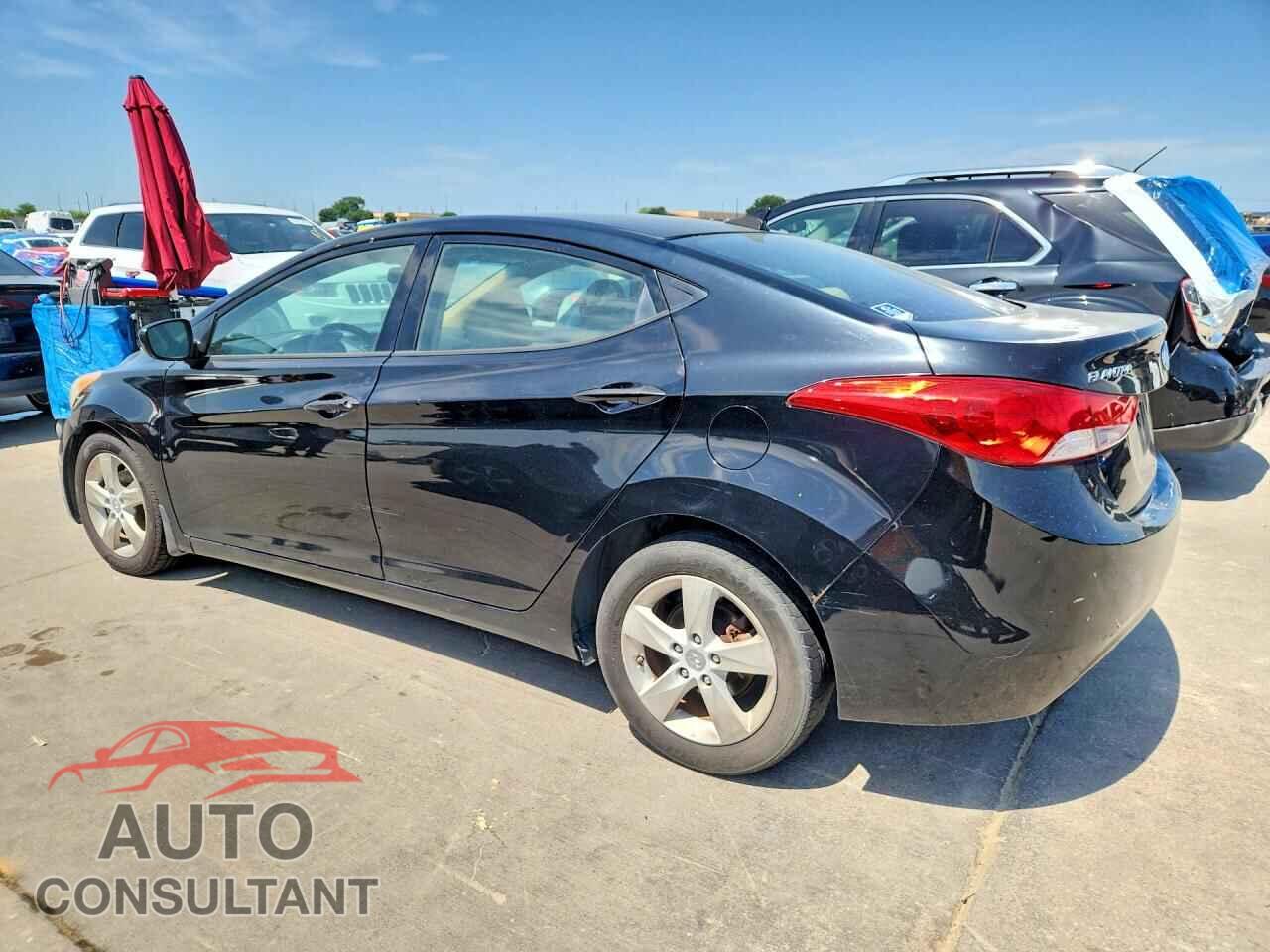 HYUNDAI ELANTRA 2013 - KMHDH4AE2DU757343