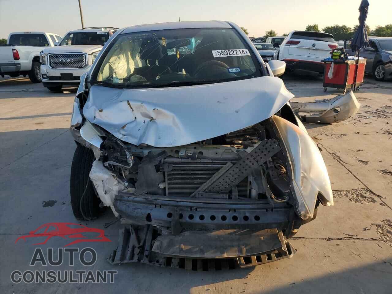 NISSAN VERSA 2016 - 3N1CE2CP9GL361620