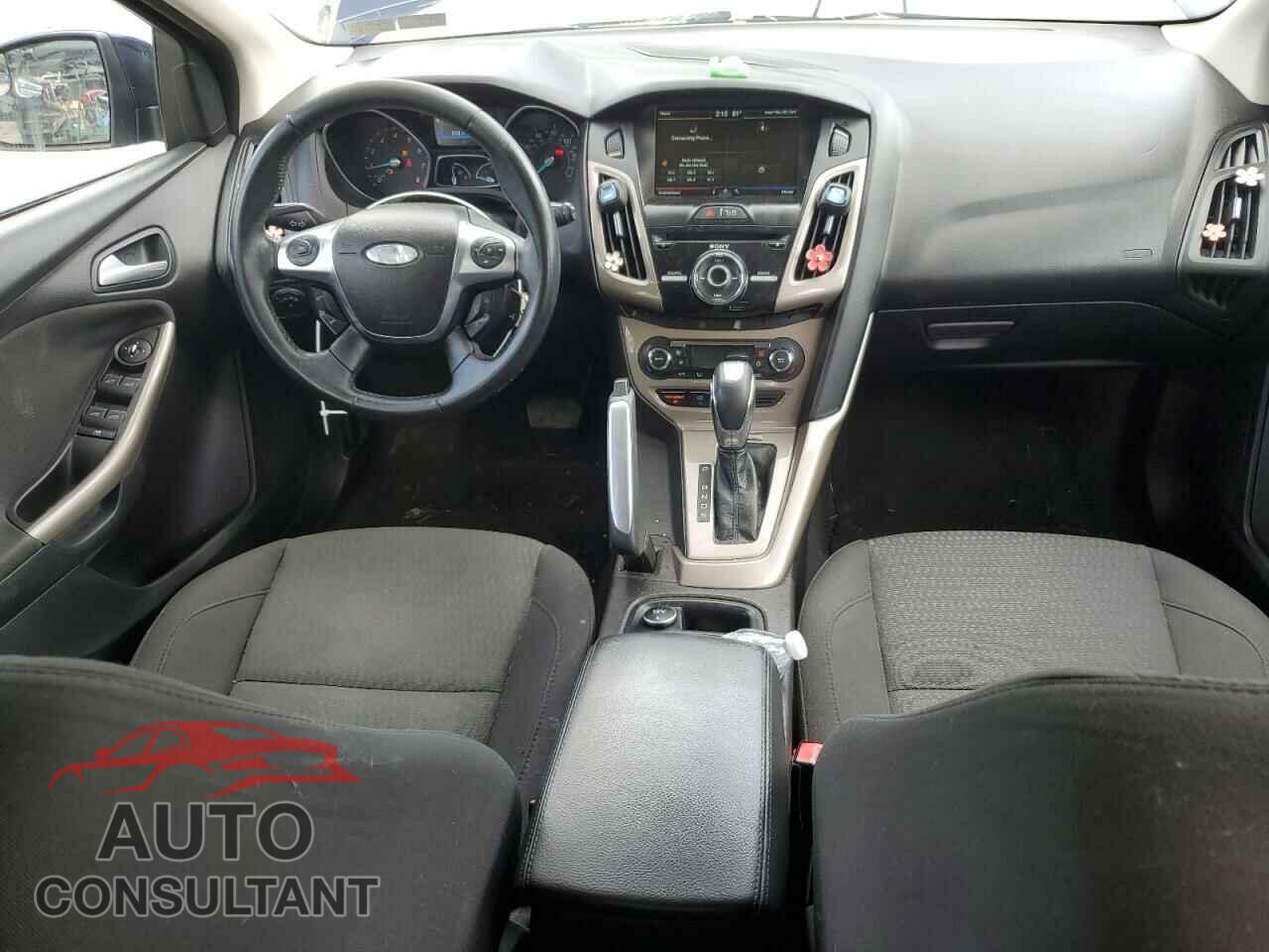 FORD FOCUS 2012 - 1FAHP3M27CL134640